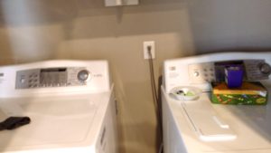 Monkey Island Gray Cabin - Washer & dryer